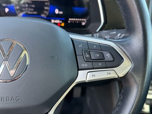 Used 2024 Volkswagen Jetta SE FWD image 14