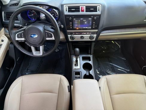 Used 2017 Subaru Outback 3.6R Limited AWD/4WD image 12