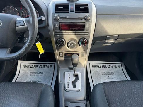 Used 2011 Toyota Corolla S image 15