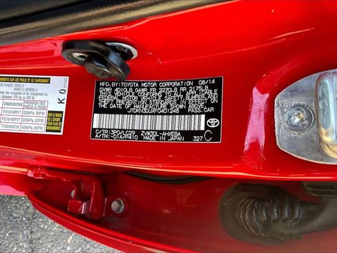 Used 2015 Toyota Prius Persona Series FWD image 18