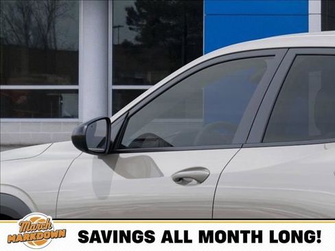 New 2026 Chevrolet Trax RS image 12