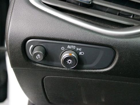Used 2024 Chevrolet Malibu LT FWD image 13