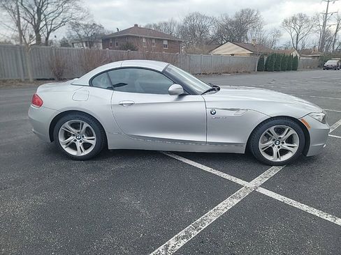 Used 2012 BMW Z4 sDrive35i image 6