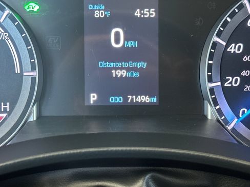 Used 2022 Toyota Highlander LE AWD/4WD image 25
