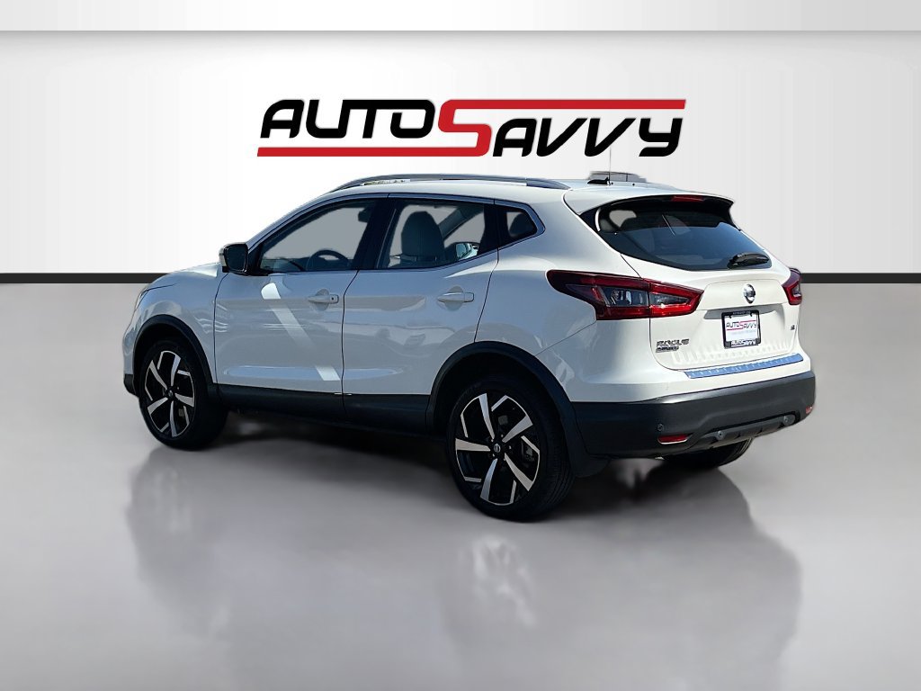 Used 2022 Nissan Rogue Sport SL FWD image 5