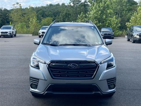 Used 2023 Subaru Forester Limited AWD/4WD image 8