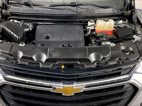 Used 2020 Chevrolet Traverse LS FWD image 12