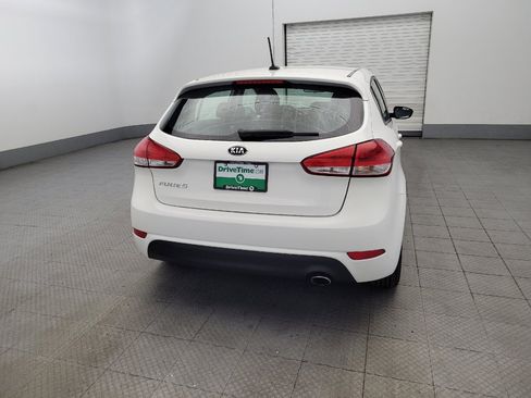 Used 2017 Kia Forte LX image 7