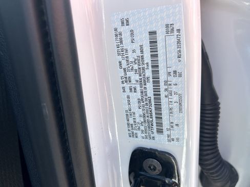 Used 2025 Ford F150 Lariat AWD/4WD image 31