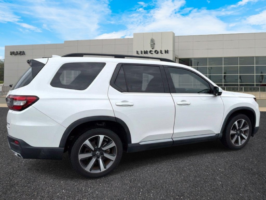 Used 2023 Honda Pilot Elite image 3