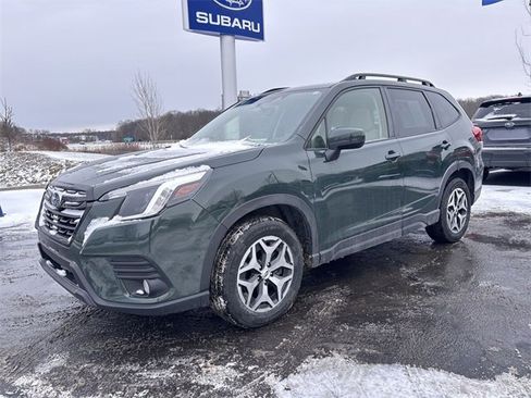 Used 2023 Subaru Forester Premium image 6