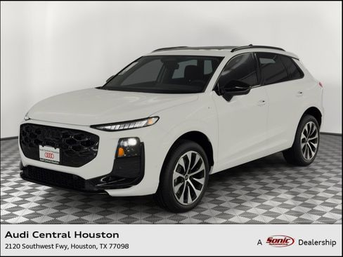 New 2026 Audi Q3 quattro 2.0T AWD/4WD image 1