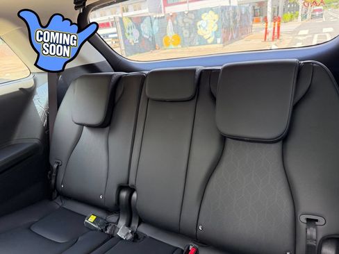 Used 2026 Kia Carnival SX w/ SX Dark Edition Package FWD image 16