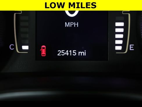 Used 2020 Jeep Cherokee Latitude w/ Cold Weather Group image 7