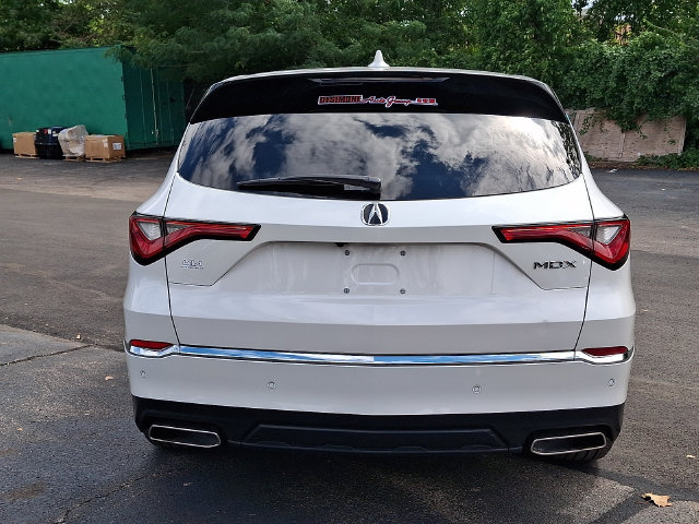 Used 2023 Acura MDX w/ Technology Package FWD image 5