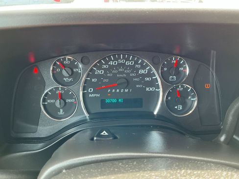 Used 2023 Chevrolet Express 2500 LS RWD image 11