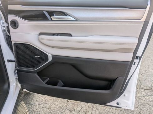New 2026 Jeep Grand Wagoneer 4WD w/ Premium Group I image 68