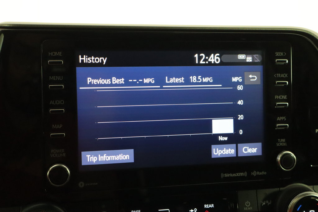 Used 2021 Toyota Highlander XLE FWD image 37