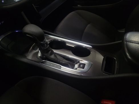 Used 2022 Chevrolet Malibu LT FWD image 26