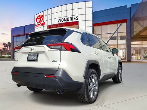 Used 2022 Toyota RAV4 XLE Premium FWD image 7