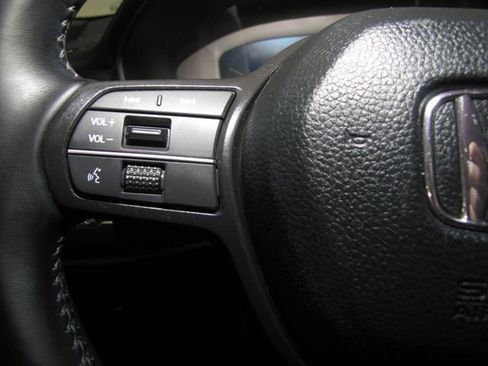 Certified 2025 Honda Accord Sport image 5