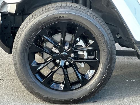 Used 2021 Jeep Wrangler Unlimited Sahara w/ Cold Weather Group image 11