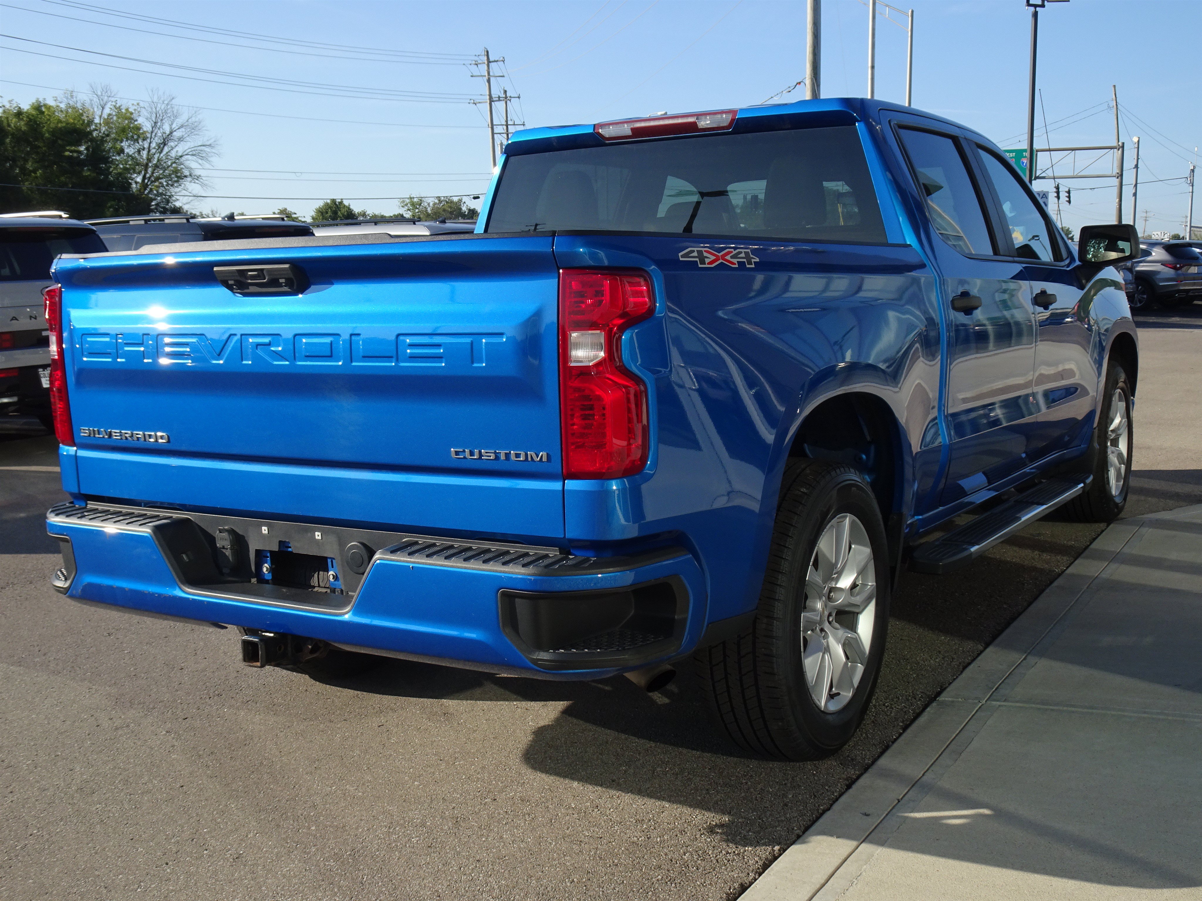 Used 2022 Chevrolet Silverado 1500 Custom AWD/4WD image 5