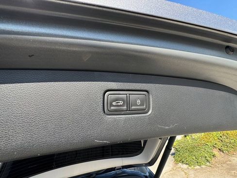 Used 2023 Genesis GV80 3.5T w/ Cargo Package image 10