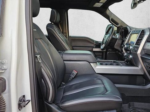 Used 2020 Ford F250 Platinum w/ FX4 Off-Road Package AWD/4WD image 19