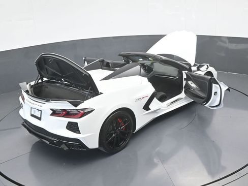 Used 2024 Chevrolet Corvette Stingray Convertible w/ Z51 Performance Package image 64