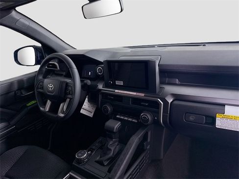 Certified 2025 Toyota 4Runner SR5 image 27