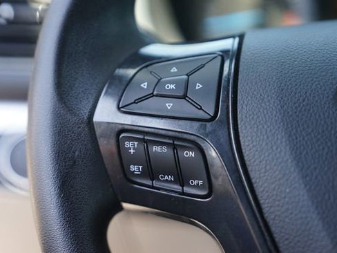 Certified 2018 Ford Explorer FWD image 24