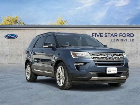 Used 2018 Ford Explorer XLT w/ Equipment Group 201A FWD image 1