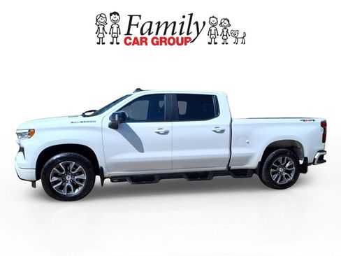 Used 2023 Chevrolet Silverado 1500 RST w/ Convenience Package II AWD/4WD image 2