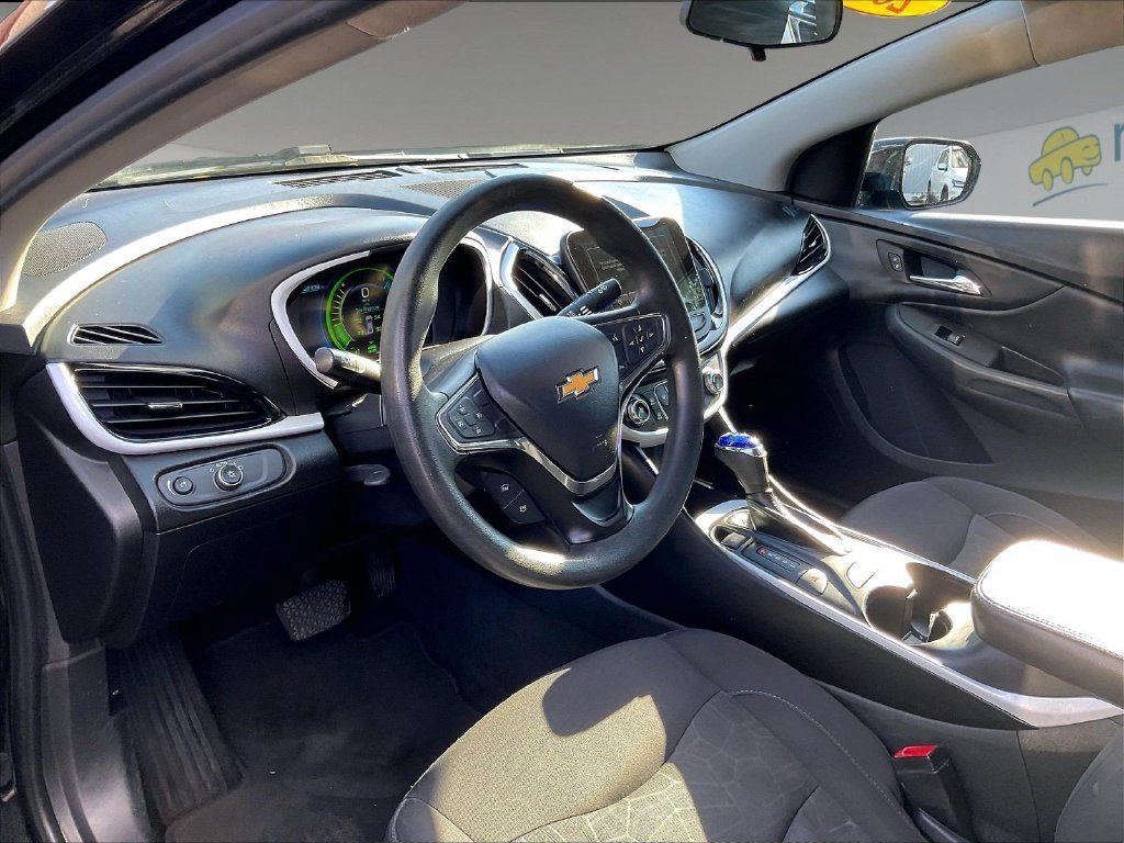 Used 2018 Chevrolet Volt LT FWD image 8
