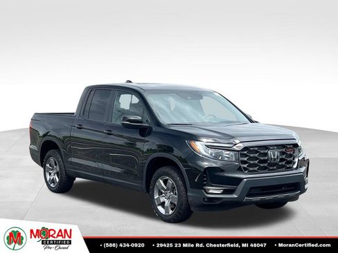 Used 2025 Honda Ridgeline TrailSport image 7