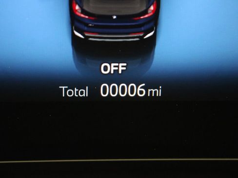 New 2026 BMW X1 xDrive28i w/ Technology Package AWD/4WD image 3