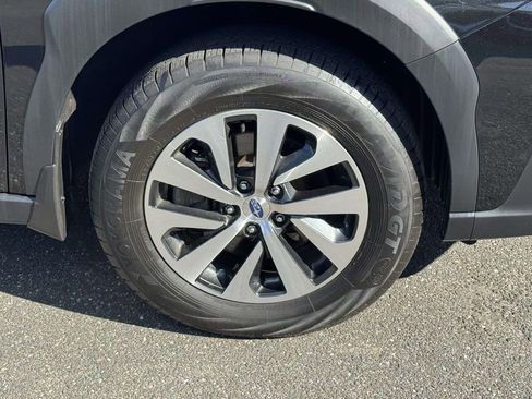 Used 2023 Subaru Outback Premium AWD/4WD image 9