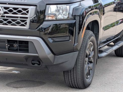 Used 2022 Nissan Frontier SV AWD/4WD image 10