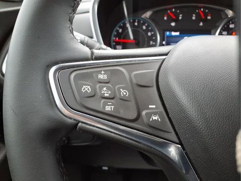 Certified 2024 Chevrolet Equinox LT w/ LPO, Floor Liner Package image 11