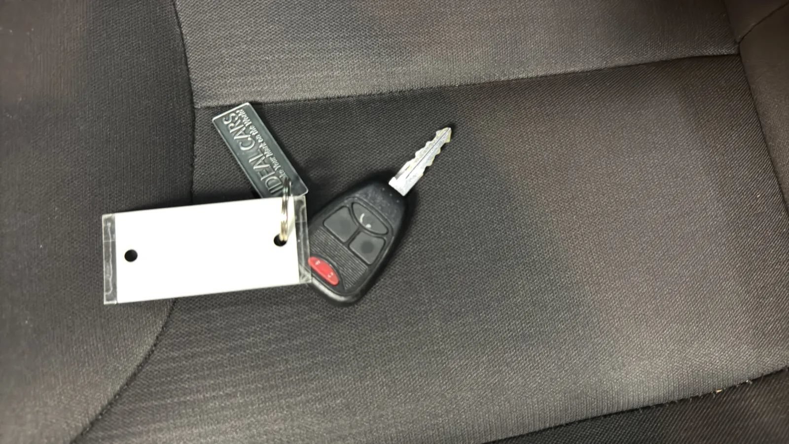 Used 2018 Jeep Wrangler Unlimited Sahara w/ Connectivity Group AWD/4WD image 24