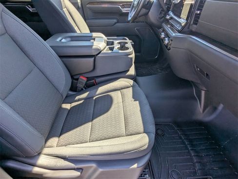 Used 2025 GMC Sierra 1500 Elevation image 20