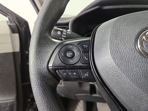 Used 2025 Toyota RAV4 XLE image 22