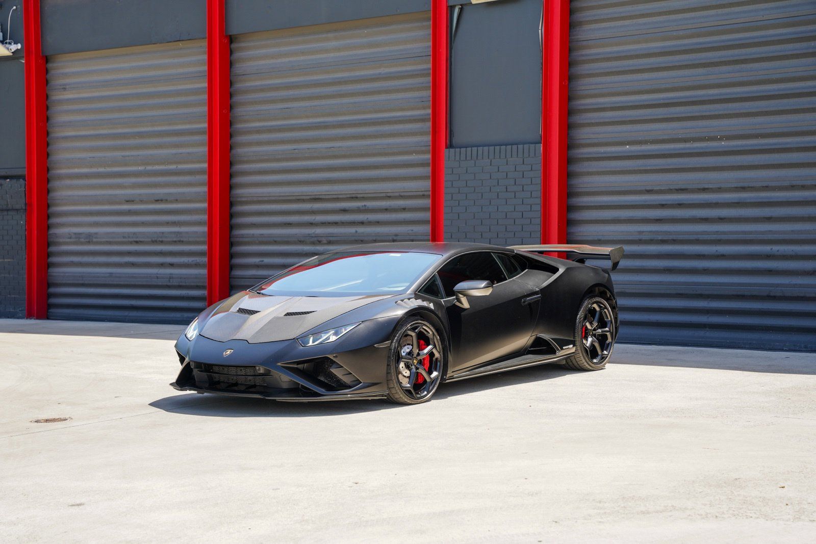 Used 2021 Lamborghini Huracan EVO RWD image 1