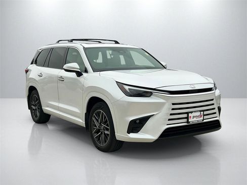Used 2025 Lexus TX 350 AWD image 3
