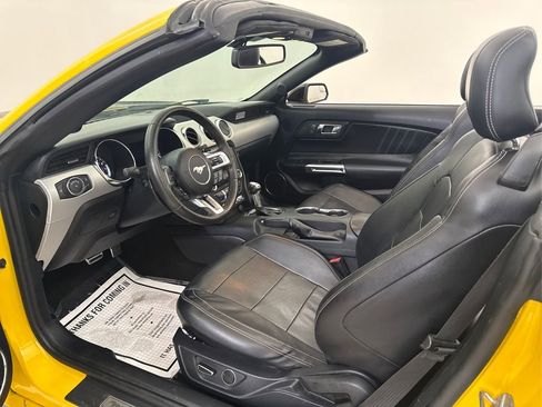 Used 2015 Ford Mustang Premium RWD image 23