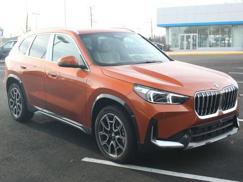 New 2025 BMW X1 xDrive28i w/ Convenience Package image 1