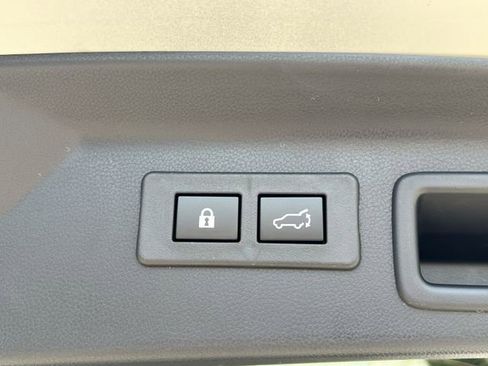 New 2026 Subaru Forester Premium AWD/4WD image 32