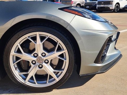 Used 2023 Chevrolet Corvette Stingray Premium Conv w/ Z51 Performance Package image 8