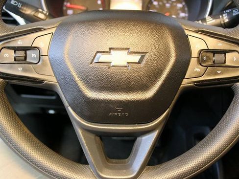 Used 2023 Chevrolet TrailBlazer LT w/ Convenience Package FWD image 18